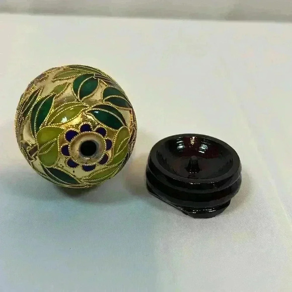 Golden Treasures‎ Cloisonne Egg Hand Crafted Copper Floral Birds Stand Box - Picture 4 of 9